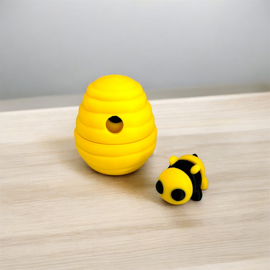 Bee with hive Fidget